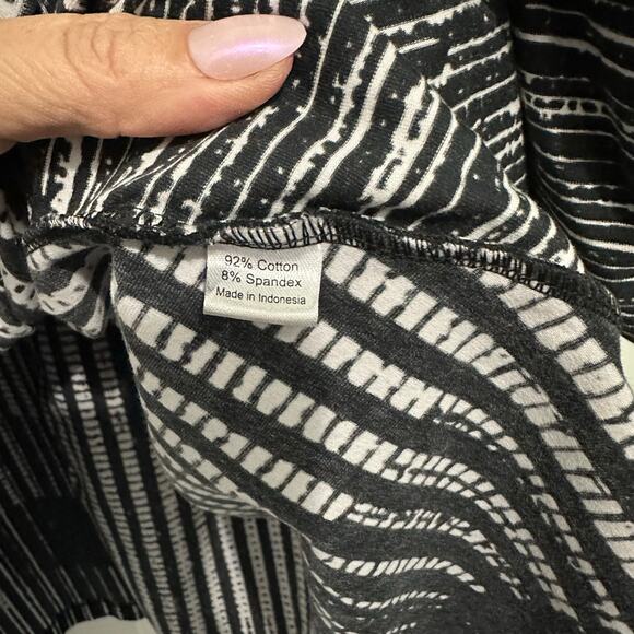 Flutter, Kiki, boutique, oversize printed tunic pockets, plus size 2X - Picture 7 of 10